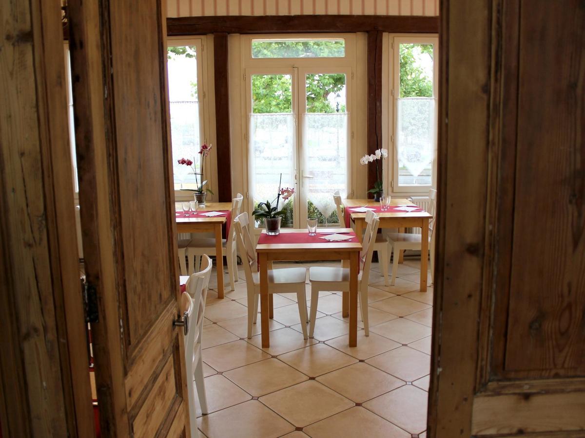 Hotel Les Aubepines Illiers-Combray Dış mekan fotoğraf